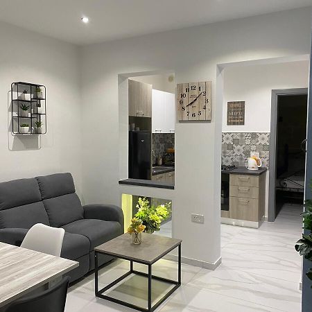 Villa Cosy Private Townhouse In Heart Of Isla Extérieur photo